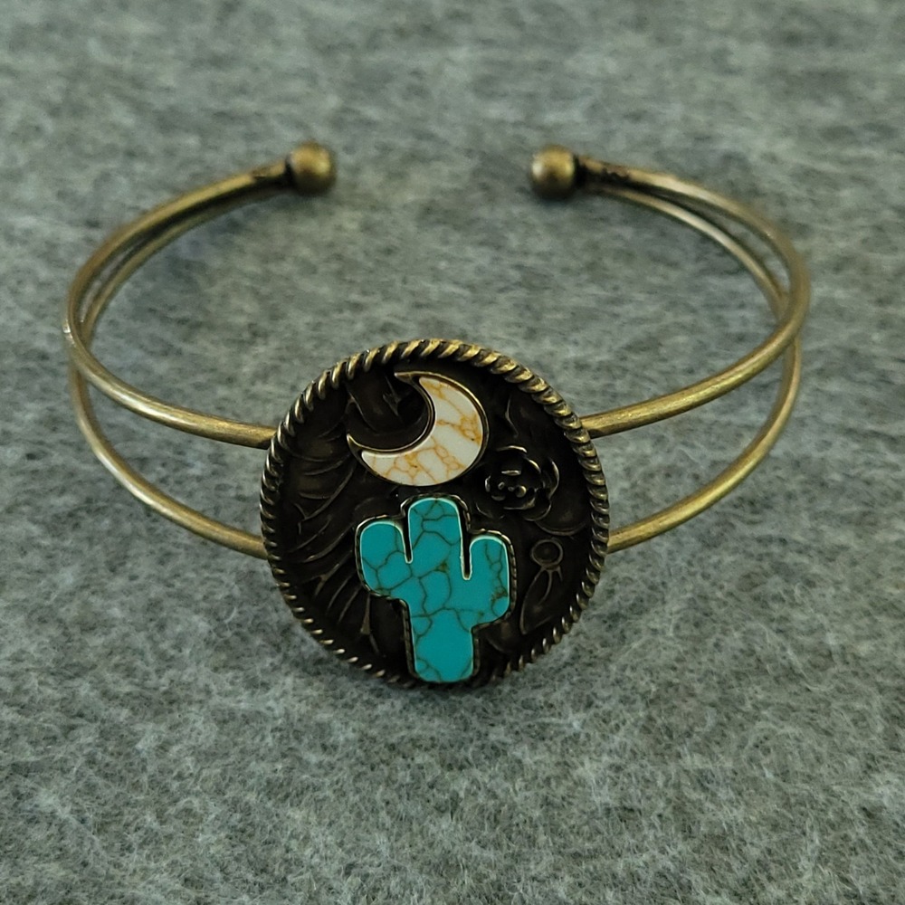 Cactus Moon Cuff Bracelet Size 7 Turquoise Color Southwestern Boho